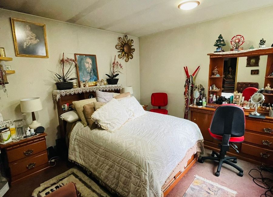 SE VENDE DEPARTAMENTO EN NAPOLES