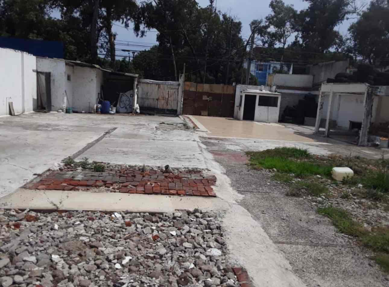 Oportunidad para desarrolladores e inversionistas. terreno en venta Av. Santa Ana. H/4/50